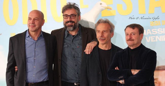 Odio l&#039;estate, la recensione ed il photocall