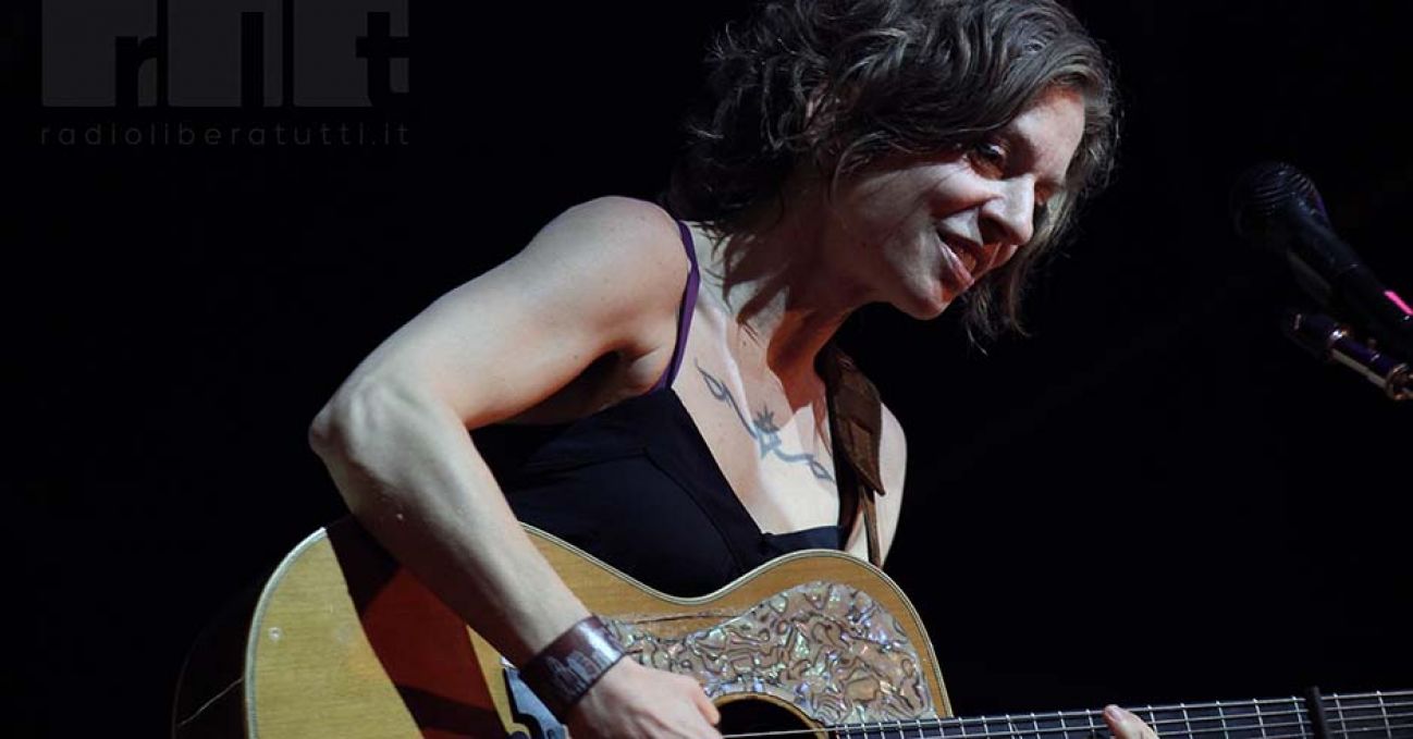 Ani DiFranco a Villa Ada Roma Incontra il Mondo: le foto del concerto