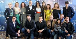 A casa tutti bene, la recensione del film e photocall